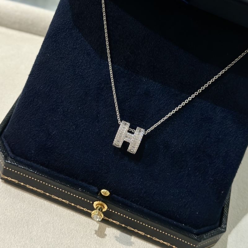 H**mes necklaces